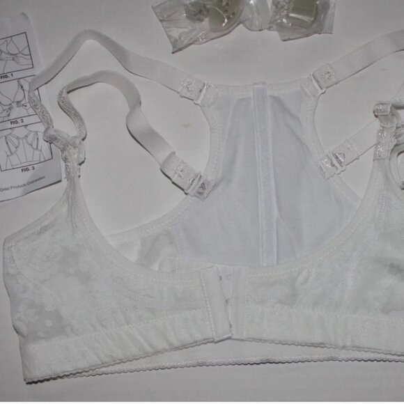 White Chic Shaper Bust Enhancer Shaping Undergarment Works with any Bra NIP - Picture 1 of 5